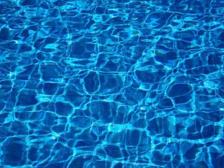 piscine bleue